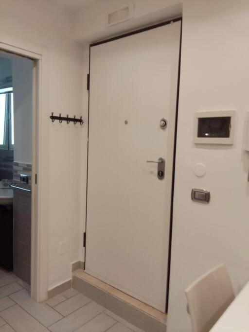 Oltre Me Apartment Bari Exterior foto